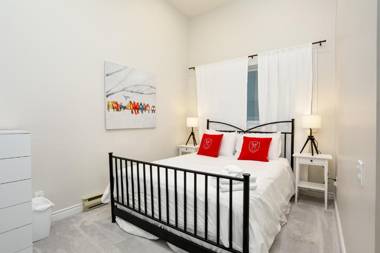 Wintergreen Retreat with Private Sauna & Patio 82291