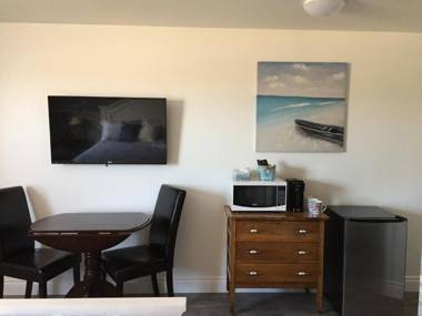 Cheticamp Outback Inn