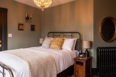 Slaymaker & Nichols Gastro House & Inn