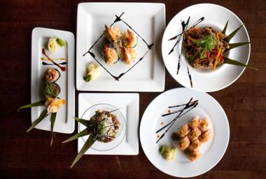 Luxurious Condo with Spa Steam Room & Hot Tub hosted by Fenwick Vacation Rentals