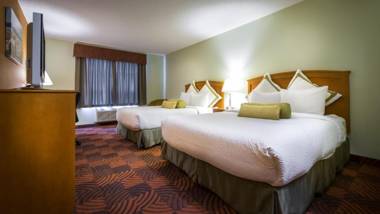 Service Plus Inn and Suites Calgary