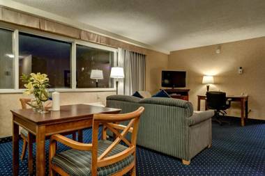 Best Western Plus Suites Downtown Calgary