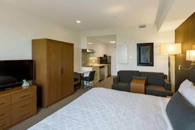 Executive Residency by Best Western Calgary City View North