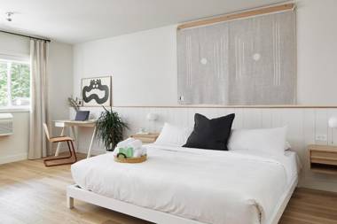 Somewhere Inn Calabogie