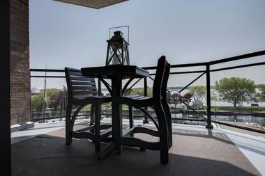 Tall Ships Landing Coastal Resort