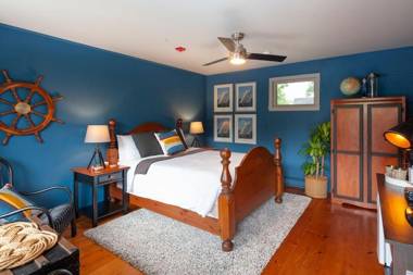 Lighthouse Motel and Cottages