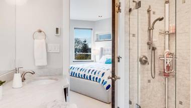 Bliss by the Bay w/ Amazing Rooftop Patio