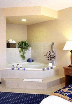 Fairfield Inn & Suites by Marriott Toronto Brampton