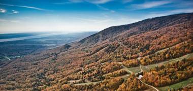 INITIAL - OLYMPIQUE - Mont-Sainte-Anne