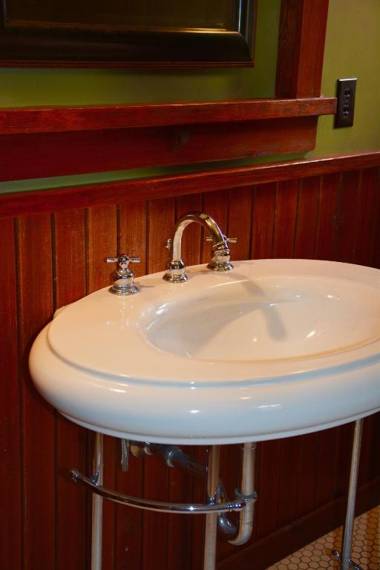 Johnston Canyon Lodge & Bungalows