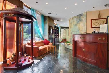 Summit Lodge Boutique Hotel Whistler