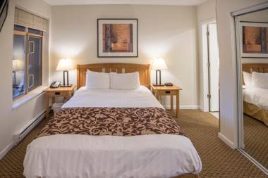 Tyndall Stone Lodge by Whiski Jack