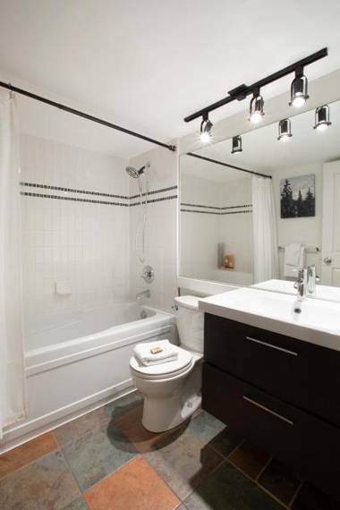 Attractive Townhouse in Whistler Village with Hot Tub