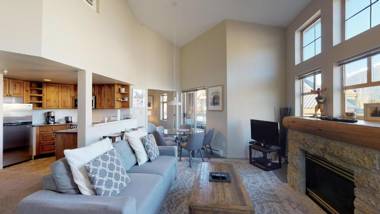 Olympic Plaza Views with Pool and Hot Tub by Harmony Whistler