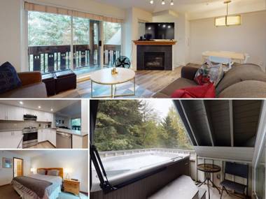 Amazing Village Location with PRIVATE Hot Tub