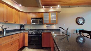 Elegant Ski In Ski Out Condo by Harmony Whistler