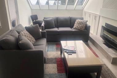 Hearthstone Lodge loft Village centre Private Hot tub sleeps 6