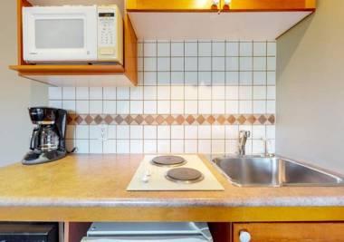 Whistler Cascade Lodge by TS