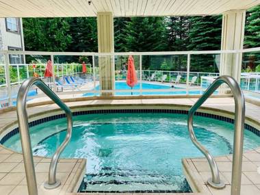 Wildwood Lodge by Cozystay Signature Whistler