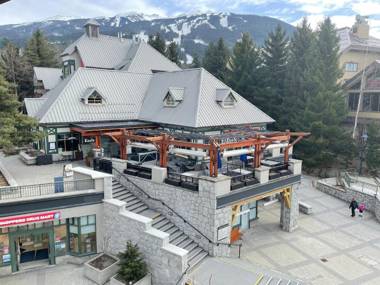 Whistler Village Centre by LaTour Hotels and Resorts
