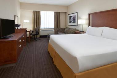 Holiday Inn Express & Suites Vaughan Southwest an IHG Hotel