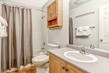 Chateau On The Ridge 408