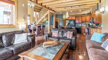 Forest Lane Hideaway