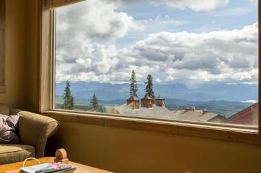 Trapper's Lodge - 4 Bd wGreat View Private Hot Tub