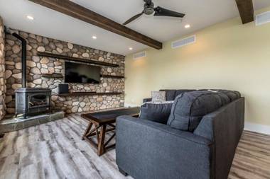 The Lodge on Harrison Lake