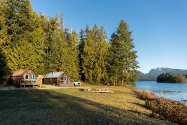 Backeddy Resort and Marina