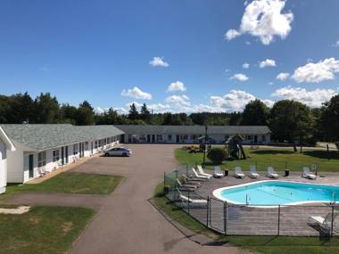 Anne Shirley Motel & Cottages