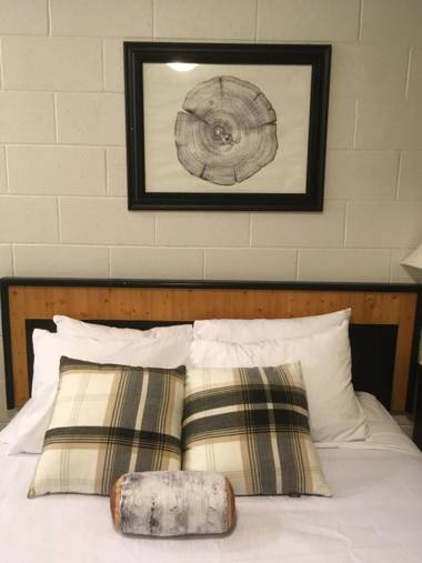 Christina Lake Motel and RV Park