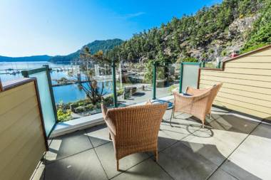 Poets Cove Resort & Spa