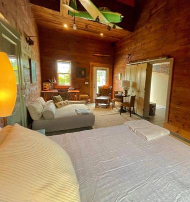 The Eddie Hotel and Farm