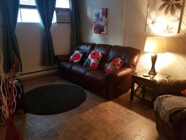 1-Bedroom Apartment Sweet #3 by Amazing Property Rentals