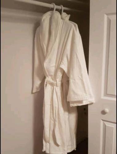 Cozy 1-Bedroom Suite #17 by Amazing Property Rentals