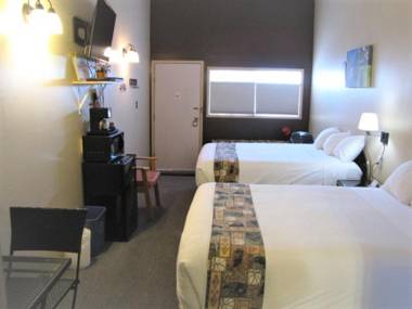 Bear Country Inn and Suites