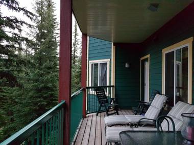 Vacation Homes by The Bulldog- Berker's Suite A