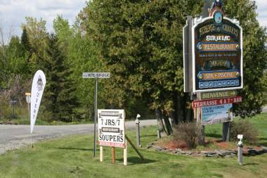 Auberge et Chalets sur le Lac