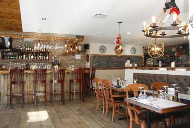 Auberge et Chalets sur le Lac