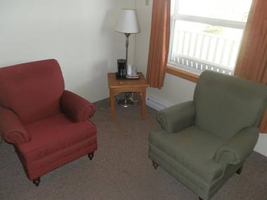 Hopewell Rocks Motel & Country Inn