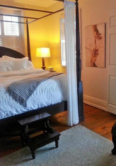 Plantation House Bed & Breakfast