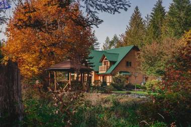 Cowichan River Lodge