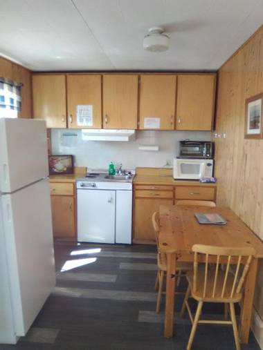 Cape View Motel & Cottages