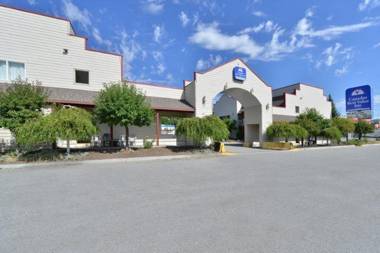 Canada's Best Value Princeton Inn & Suites