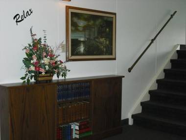 Claymore Inn and Suites