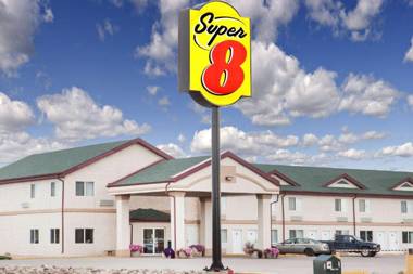 Super 8 by Wyndham Kindersley