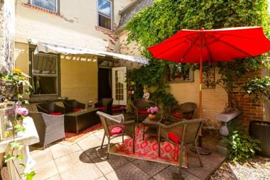 Russell Manor Bed & Breakfast