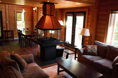 Selenia Lodge- Résidences et Chalets dans les Laurentides