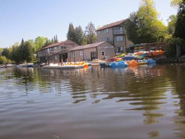 Sauble River Marina and Lodge Resort